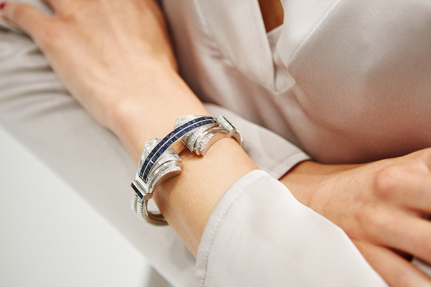 Lotto 493: CHAUMET, Bracciale in platino - Base d'asta € 6.000